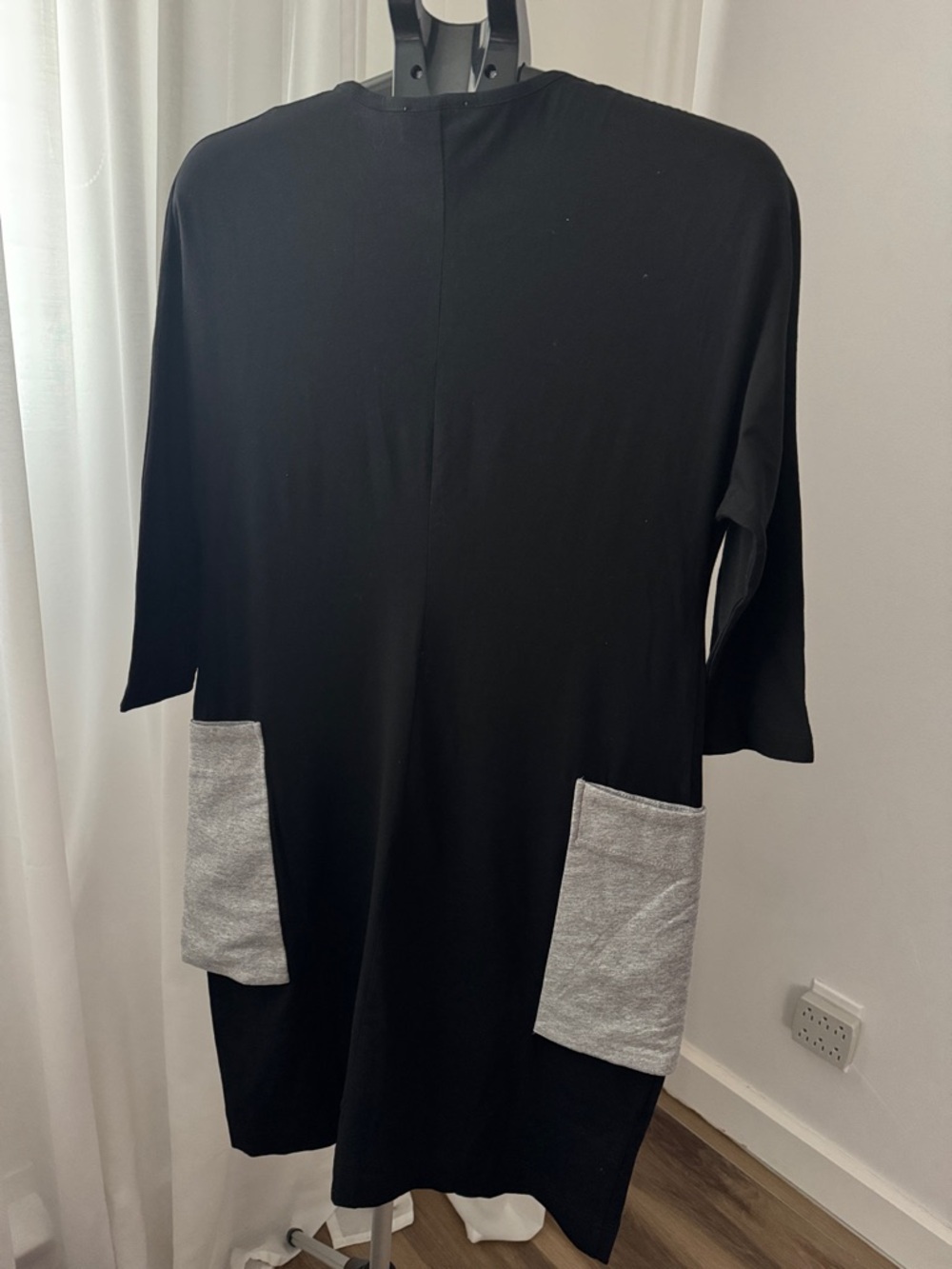 Birch Black Casual Dress with Gray Pockets 3/4 Sleeve Jersey Shift Size Large - Picture 3 of 6